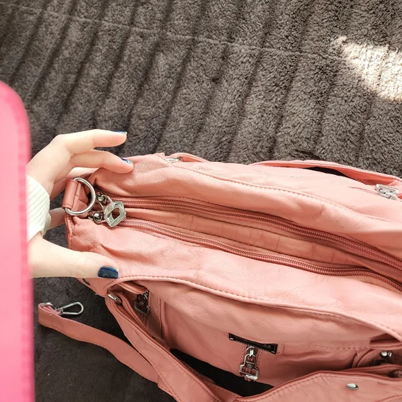 Purse - Picture 2 of 2